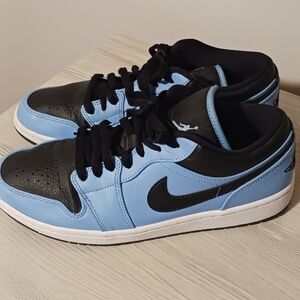 Nike Air Jordan 1 Low University Blue/Black 9.5
